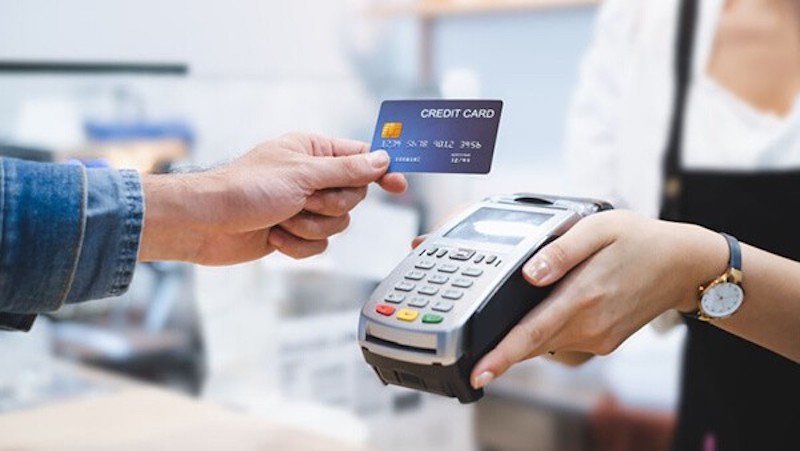 Vì sao nên đáo hạn thẻ tín dụng?