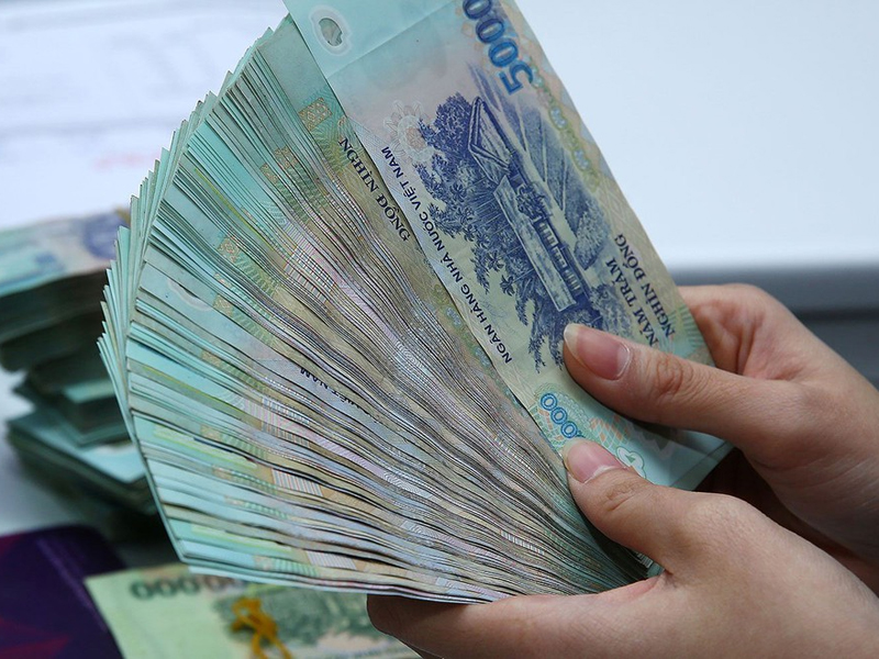 Ngân hàng nhà nước là cơ quan phụ trách phát hành tiền tệ, cụ thể là Việt Nam đồng