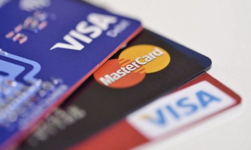 Thẻ thanh toán là gì? Các loại thẻ thanh toán phổ biến 2025